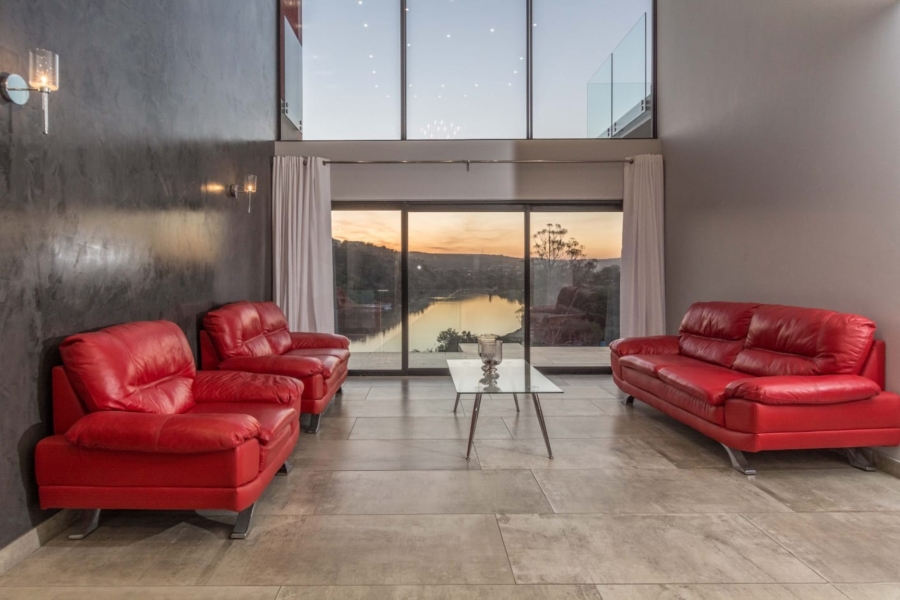 5 Bedroom Property for Sale in Beacon Bay Eastern Cape